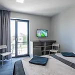 Bed & Breakfast Pionow Hotelowe - Adults Only