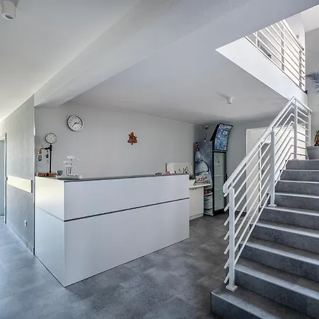 Bed & Breakfast Pionow Hotelowe - Adults Only