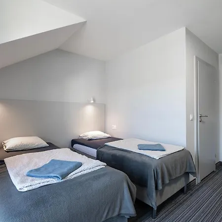 ベッド・アンド・ブレックファスト Pionow Hotelowe - Adults Only 4*