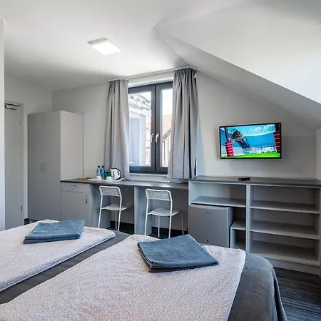 ベッド・アンド・ブレックファスト Pionow Hotelowe - Adults Only クリニツァ・モルスカ