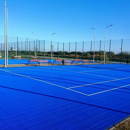 ベッド・アンド・ブレックファスト Pionow Hotelowe - Adults Only クリニツァ・モルスカ