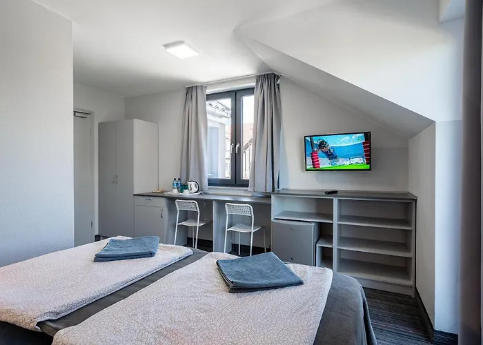 ベッド・アンド・ブレックファスト Pionow Hotelowe - Adults Only クリニツァ・モルスカ